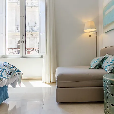 Living By Cathedral Apartament