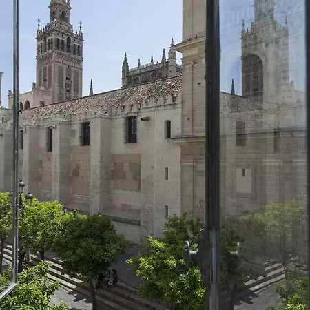 Living By Cathedral Apartment *